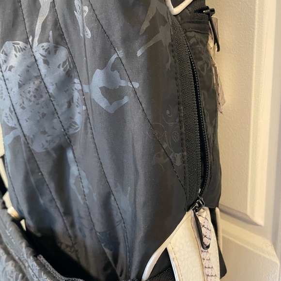 Lululemon bag - great condition - Picture 4 of 10